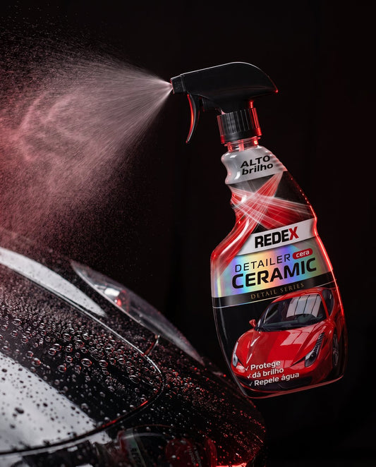 Aplicação de detailer cerâmico na pintura
