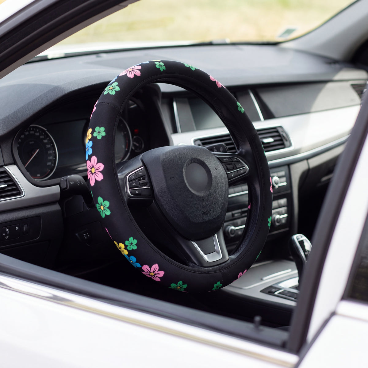 Max Capa de Volante Flower - no volante