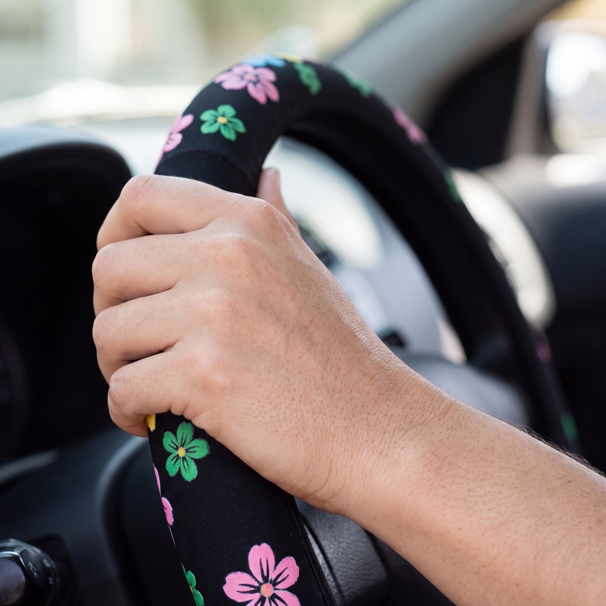 Max Capa de Volante Flower - detalhe